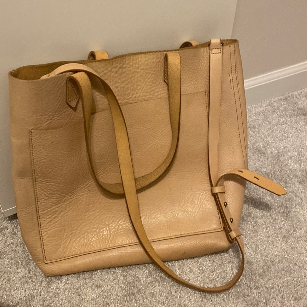 Madwell transport tote In beautiful light camel colored leather!